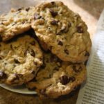 Chocolate Chip Oatmeal Cookies